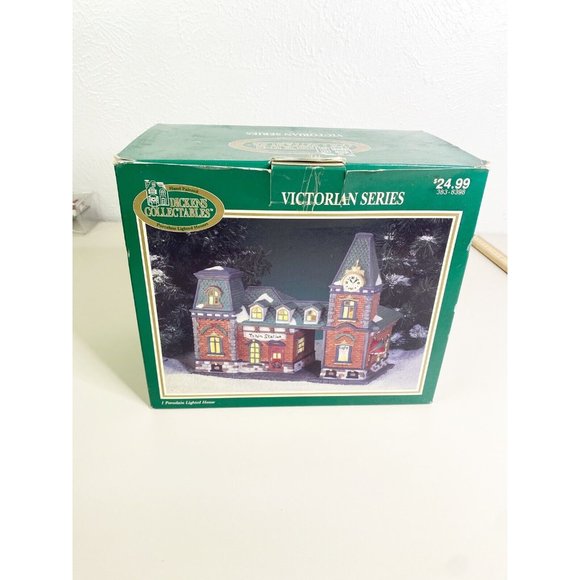 Dickens Collectibles Train Station & Cafe 1998 Lighted Porcelain Building In Box - Picture 9 of 9